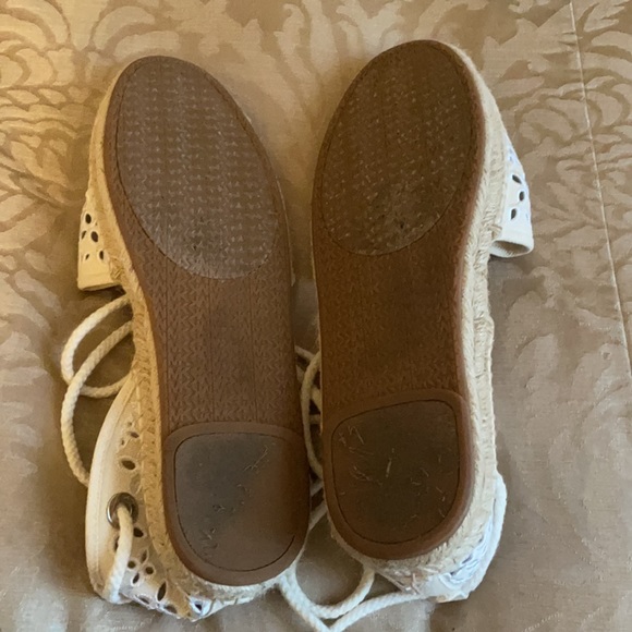 Michael Kors Lace up canvas shoes - Picture 4 of 4